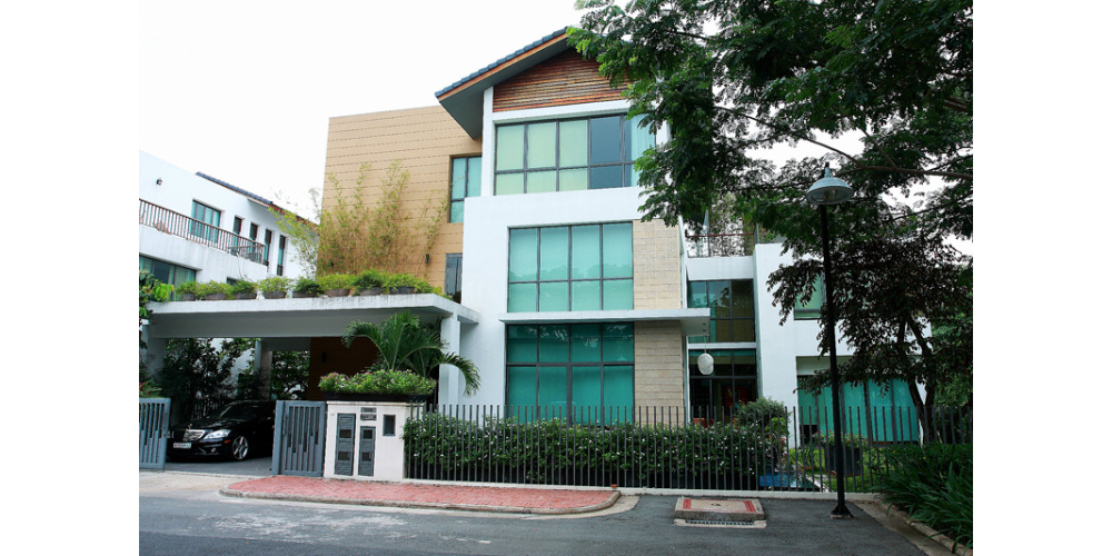 Biệt Thự 3 Tầng Sang Trọng Hòa Mình Với Thiên Nhiên