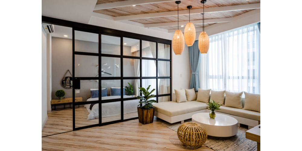 Nội Thất Căn Hộ Với Trần Gỗ Và Sàn Gỗ