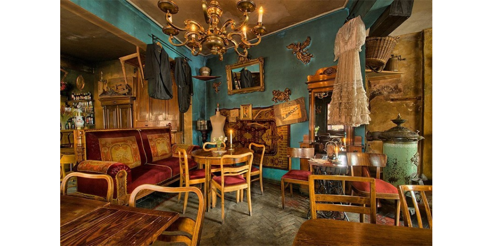 Phong cách trang trí nội thất quán cafe theo phong cách cổ điển