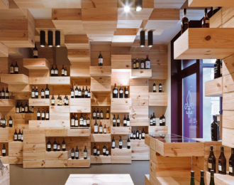 Nội thất Showroom bán rượu ngoại đẹp