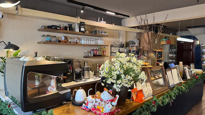 Review 10 quán coffee cùng đọc sách mọi người cùng nhau chia sẽ  7